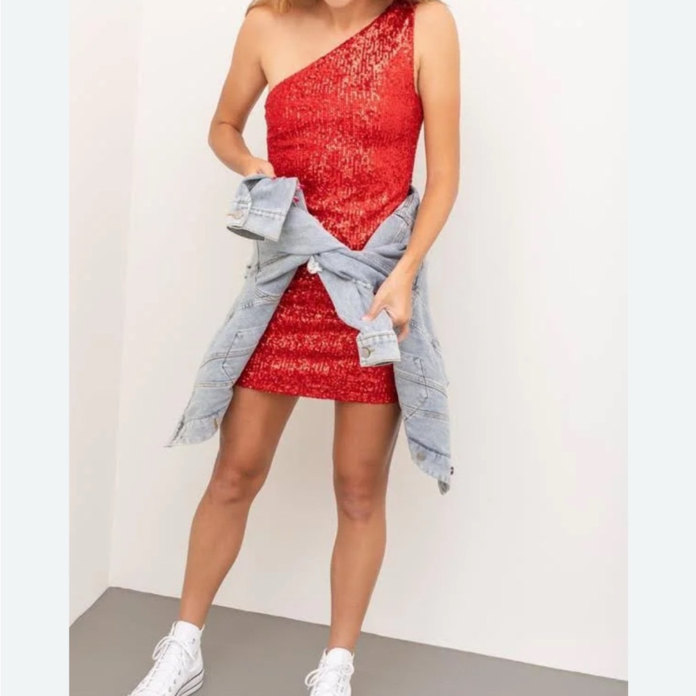 BB Dakota by Steve Madden Red Asymmetrical One-Shoulder Bodycon Dress
